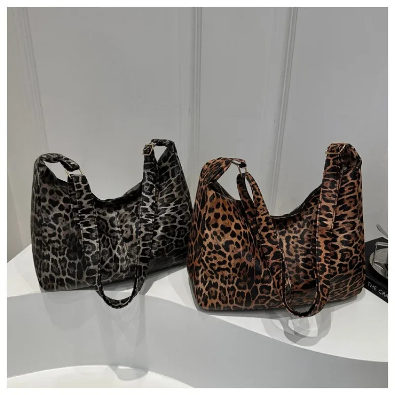 2025 PU High Value Leopard Print Hot Selling Crossbody Bag Zipper Simple Fashionable Shoulder Bag Soft Versatile Trendy Handbag R250318