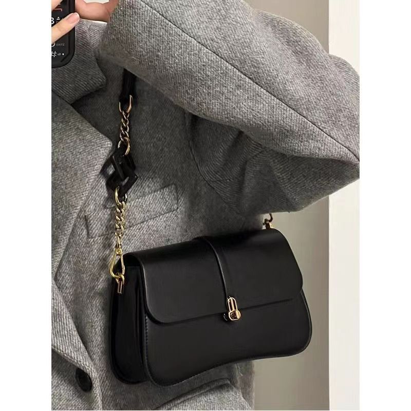 Trendy New Trend High quality Women s Underarm Small Square Bag 2025 New Style Simple And Fashionable Designer Handbag Multifunctional Chain Crossbody