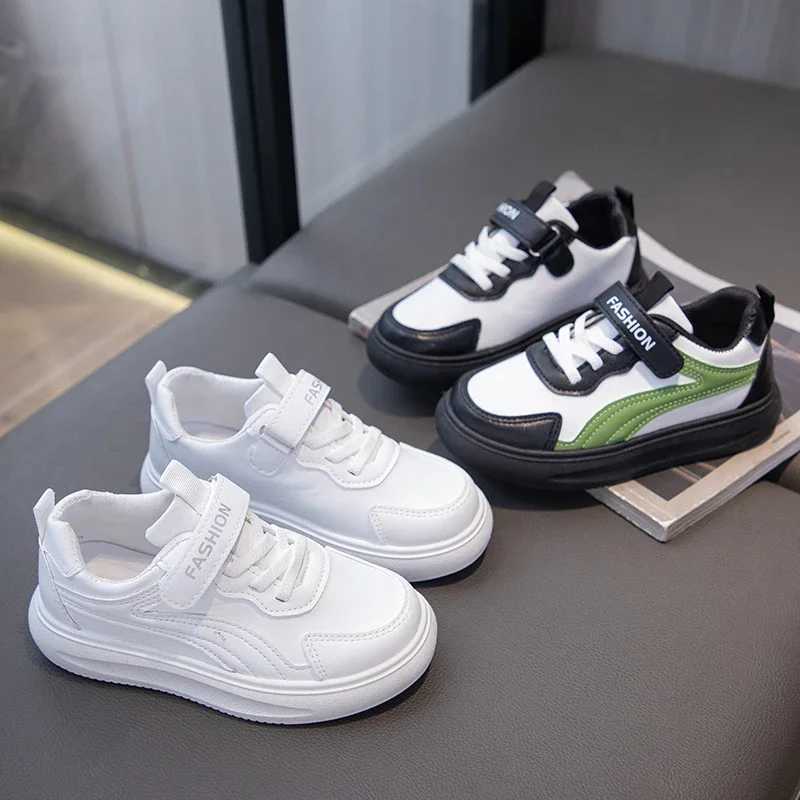 Boys shoes 2025 spring new childrens leather surface lightweight breathable primary school boys and girls sports white shoes W250318