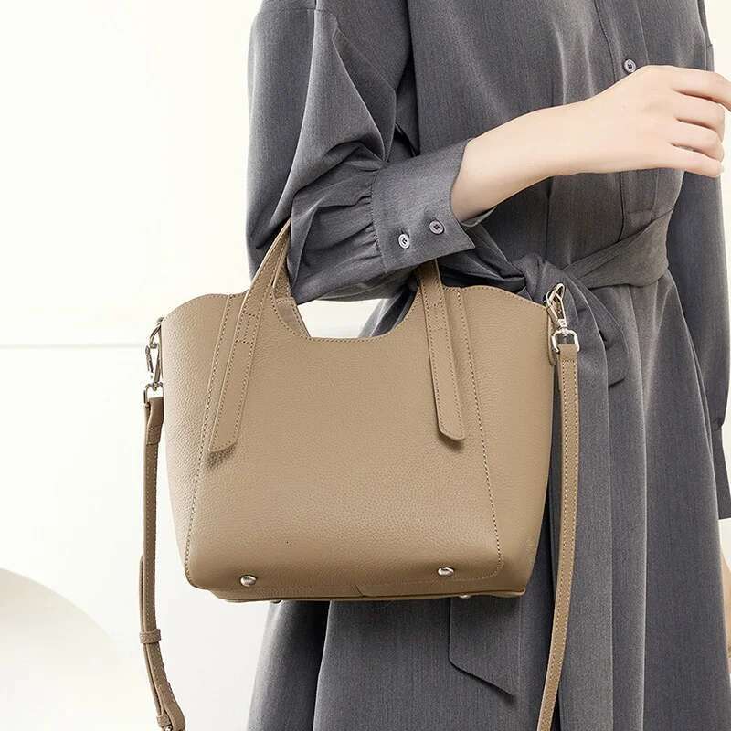 100% Genuine Leather Women Bags Soft Casual Handbag 2024 High Quality Cowhide Satchels Female Simple Shoulder Messenger Bag Gray