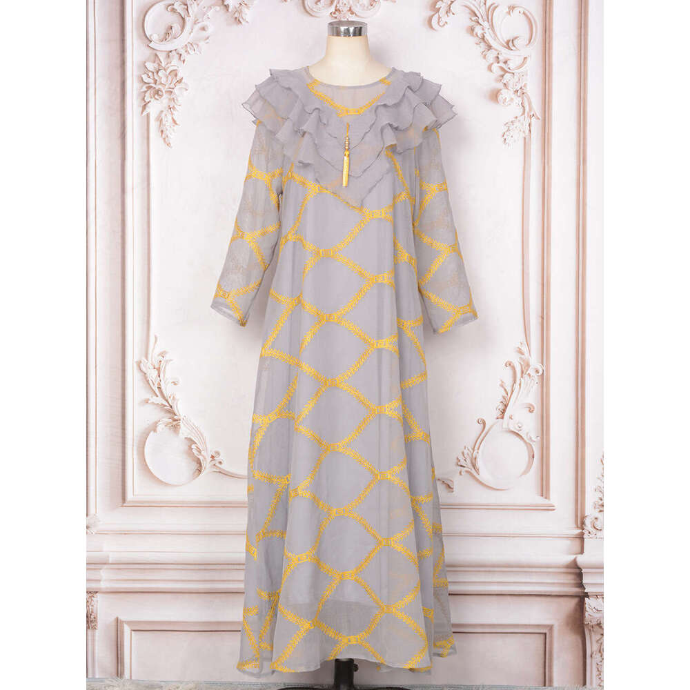 Mt224 Muslim Ethnic Clothing New Embroidered Tassel Pendant Women's Arab Long Sleeved Dress