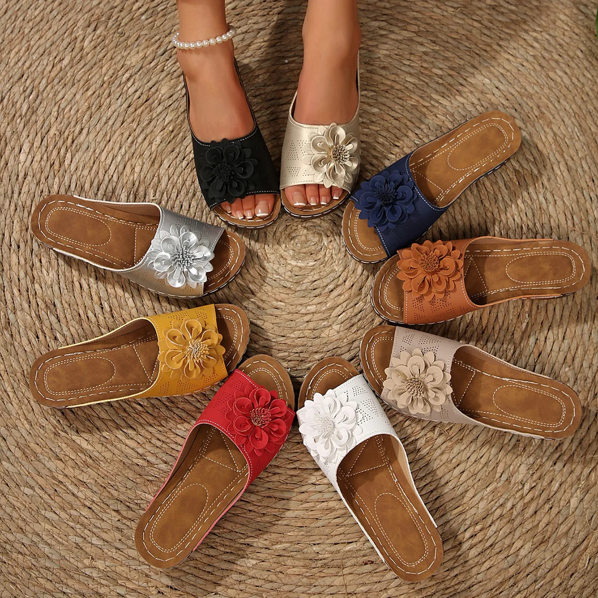 Low On A Wedge Shoes Womens Slippers Outdoor Rubber Flip Flops Slides Pantofle Big Size Flower Hawaiian 2025 Hoof Heels Rome Flo 250318