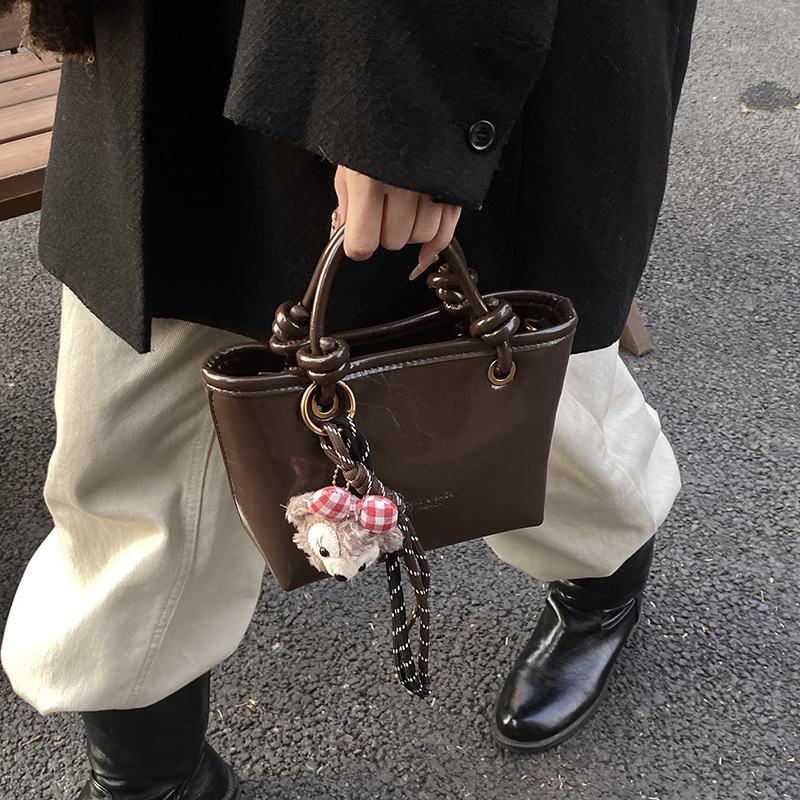 Advanced Underarm Small For Women fashion New Trendy Winter Versatile Crossbody Super Hot Handheld Bucket Bag Fashion Shoulder Bags