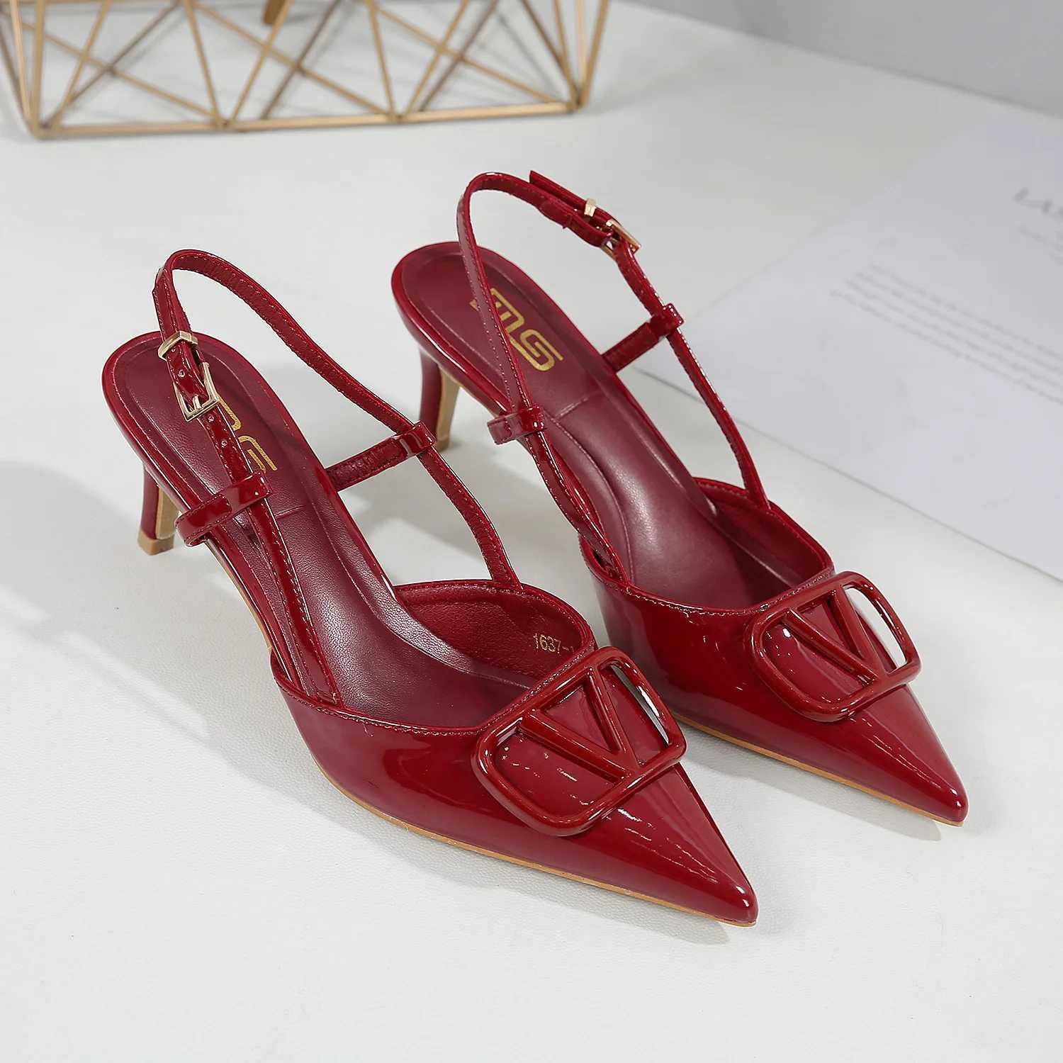 KM-ROYA 2025 Luxury High Quality Buckle Design Womens Sandals 6CM/2.4-inch Middle Heel Dress Shoes Pump Shoes Wens Outdoor Sandals Y250317