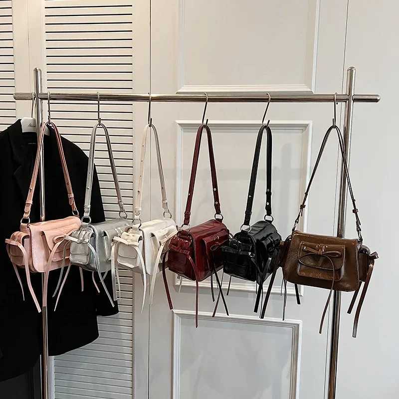 LEFTSIDE Small PU Leather Shoder Bags Lady Crossbody Bag for Wen 2024 Winter Trend Y2K Korean Women Bow Tie Handbags Y250318