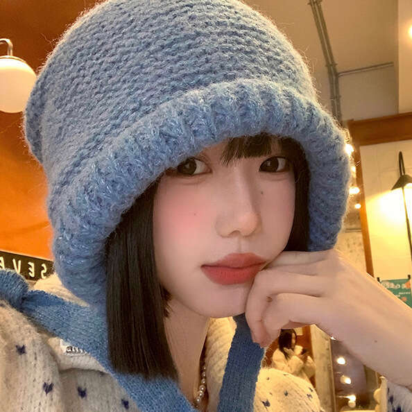 Solid color balaclava women's winter Korean version ear protection and cold proof woolen thickened warm knitted hat