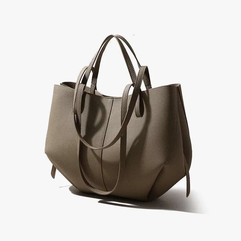100% Genuine Leather Bag Woman Casual Tote Large Capacity Shoulder Purses Designer Handbag 2025
