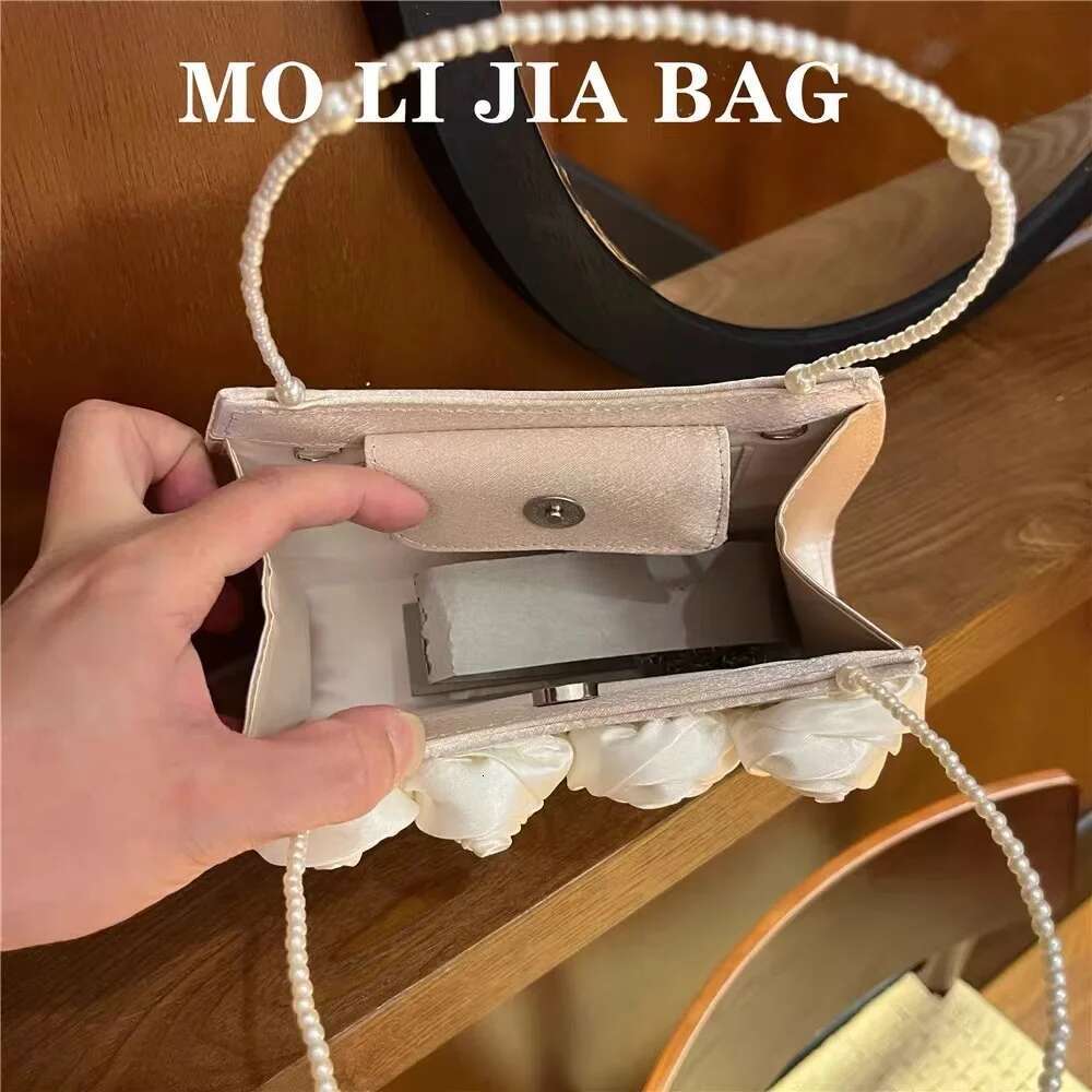 Women's Handbag Satin Rose Ral Handmade Square Fashion Pear Beading Evening Wedding Party Clutch Purse Crossbody Bag