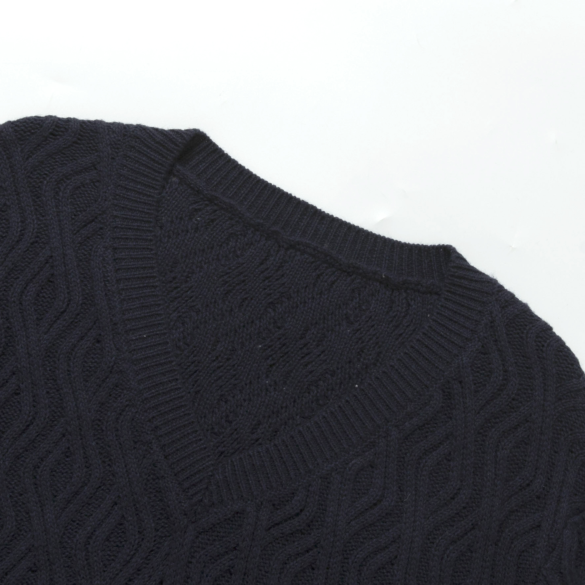 V-Neck Women's Knitted Sweater Featuring a Floral Twist - Soft Wool Material