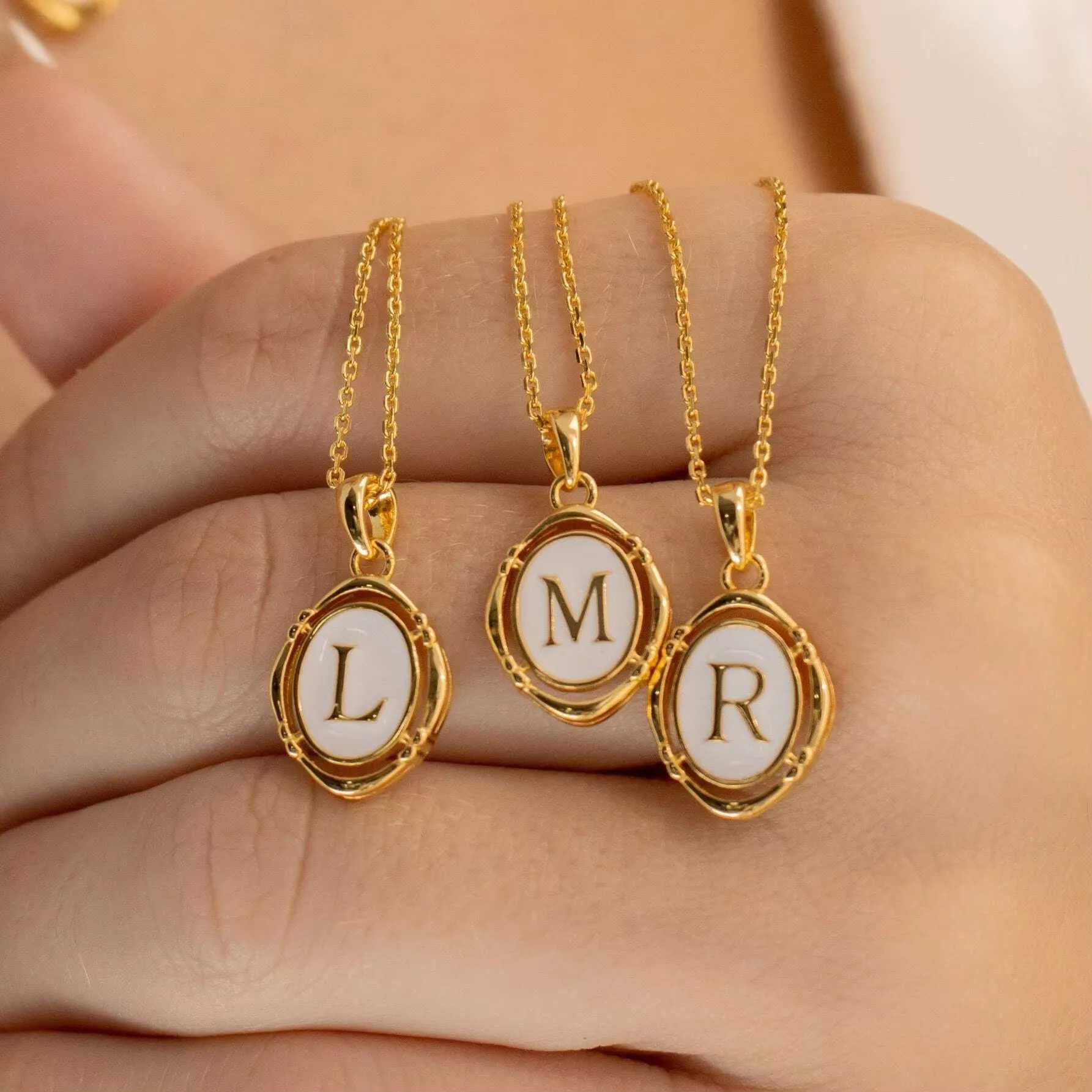 Stainless Steels Drip Oil 26 Letter oval Necklaces for Women Alphabet A-Z Initials Pendant Necklace Aesthetic Jewelry Gift W250318