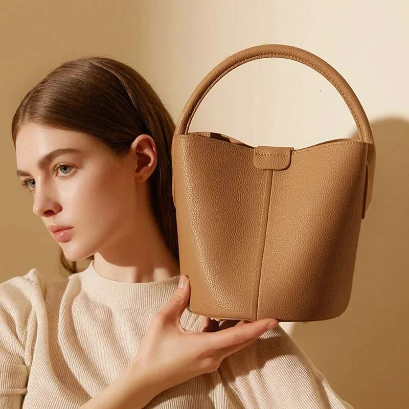 2023 New Fashion Female Bucket Bag Women's Genuine Leather Shoulder Messenger Bags Soft Cowhide Handbag Ladies Small Totes Brown