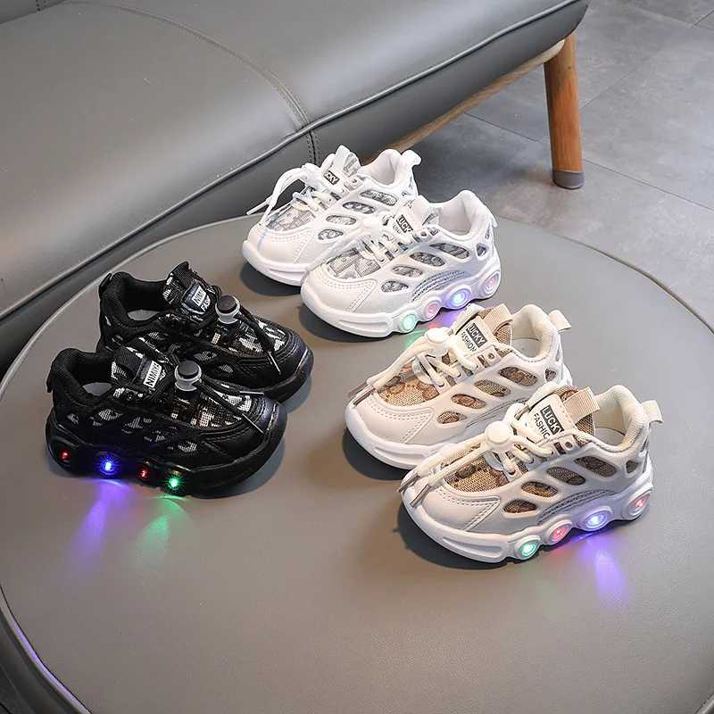 New model of childrens LED flash shoes 2025 for boys and girls soft soled non slip sports shoes luminous casual walking shoes W250318