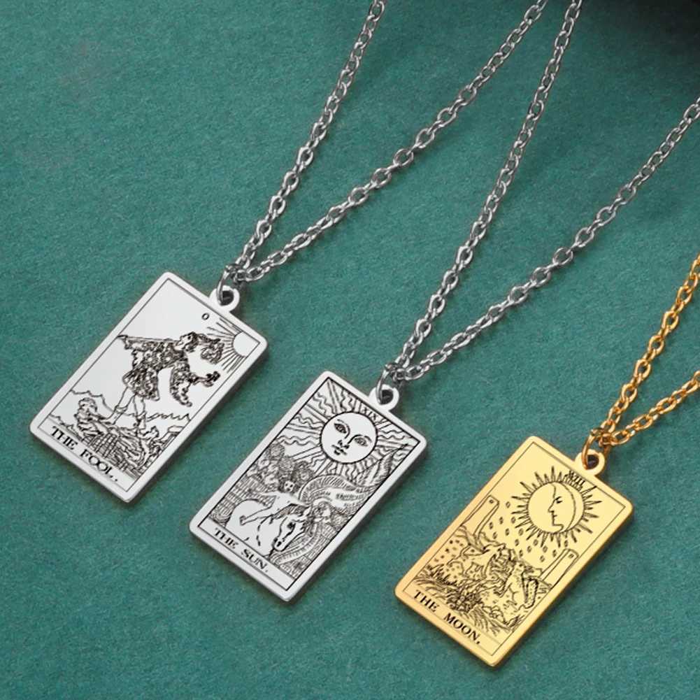Dawapara Tarot Card Necklace Womens Stainless Steel Necklace Wealth Talisman Classic Tarot Card Mystery Divination Charm Jewelry W250318