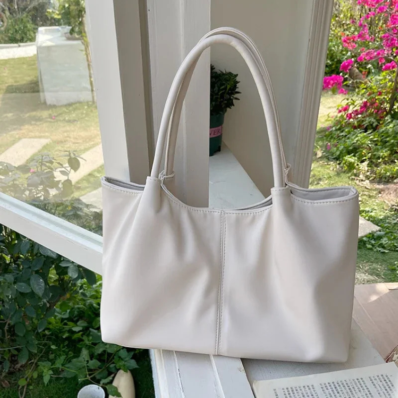 Simple White Shoulder Bag 2025 Womens PU Leather Soft Underarm Tote Bag School Large Capacity Bag Full Student Shopping Handbag R250318