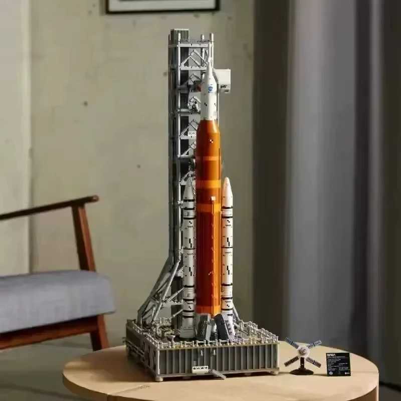 2025 New Product Super Space Shuttle Rocket Building Block Artemis Space Launch System Model Building Kit Space SLS Brick ToyXJ250318