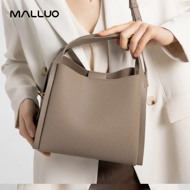Women's Cowhide Genuine Leather Shoulder Bag Female Fashion Designer Handbags Ladies Commuting Large Capacity Bucket Bags
