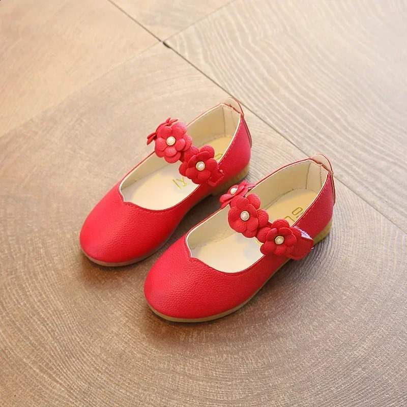 Spring and Autumn Girl Leather Shoes Childrens Apartment Princess Flowers Sweet Wedding Cute Fashion Flower 250312