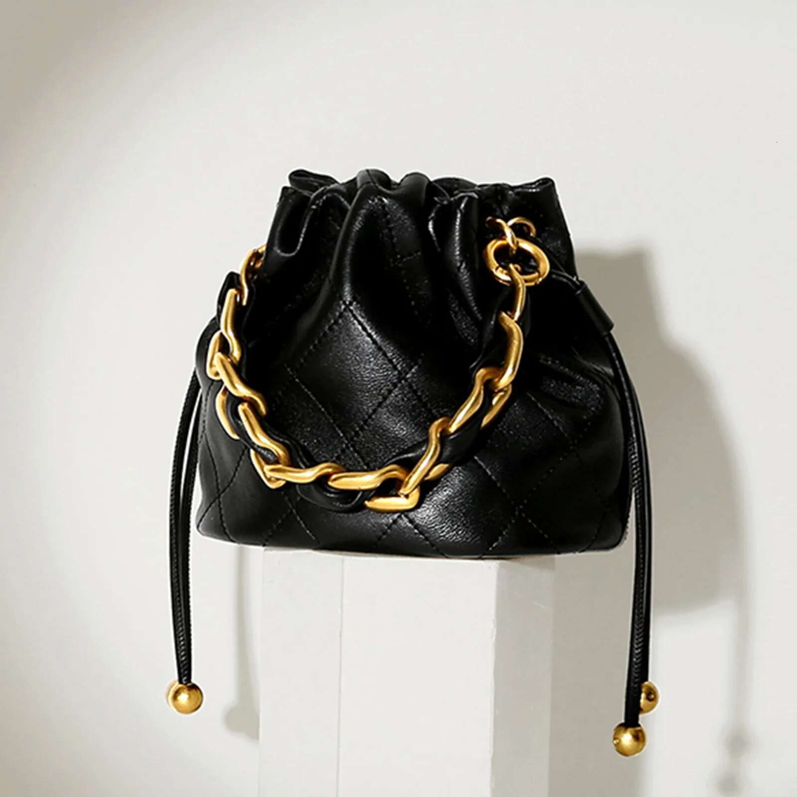 TOUTOU Genuine Leather Quilted Drawstring Bucket Bag Women With Chain Strap Crossbody Handbag For Daily Use And Commuting