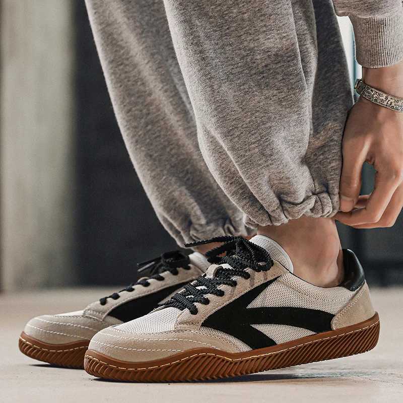 Spring New Breathable Mens Shoes Soft Sole Lightweight Mesh All Match Mens Shoes Fashion Sports Casual Mens Shoes Z250319