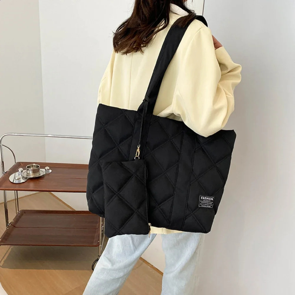 Womens Handbag AutumnWinter Fashion Diamond Space Cotton Set Shoulder Bag Large Capacity Solid Color Fully Matching Shopping 250317