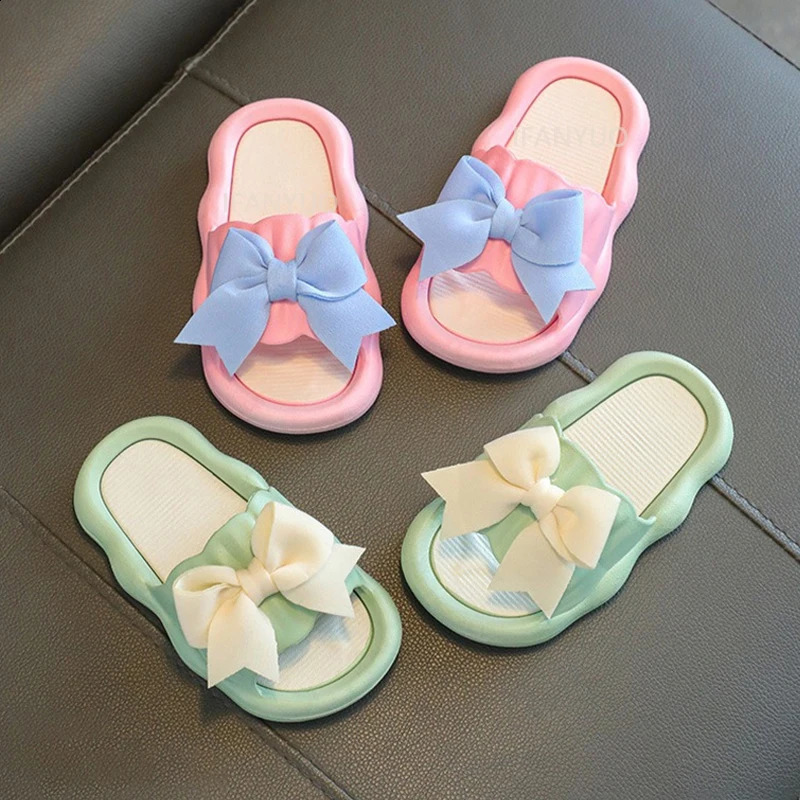 Summer Kids Home Shoes Anti Slip Soft Sole Girls Bath Slipper Cartoon Cute Flower Bow Princess Slippers Children Beach Shoes 250318