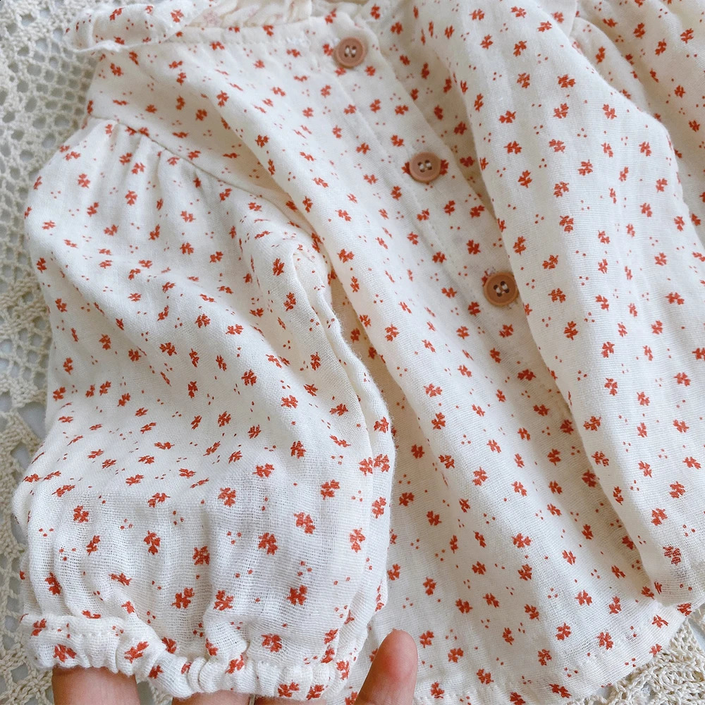 Spring fashion fine cotton baby girl shirt full sleeve floral bottom project born clothing 250319