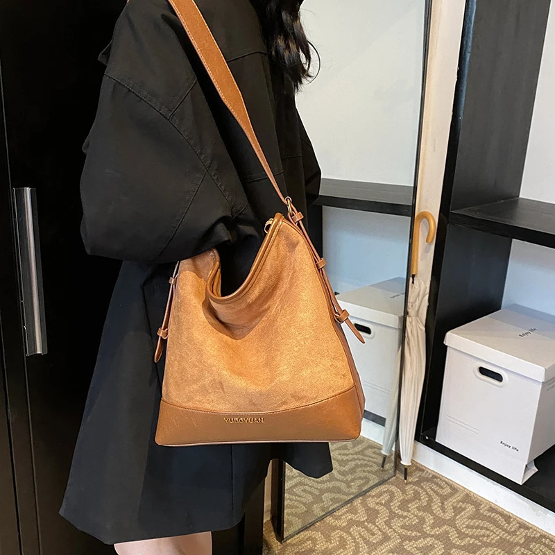 Womens frosted shoulder bag PU leather casual bucket sling bag adjustable shoulder strap retro shoulder bag womens date bag 250317