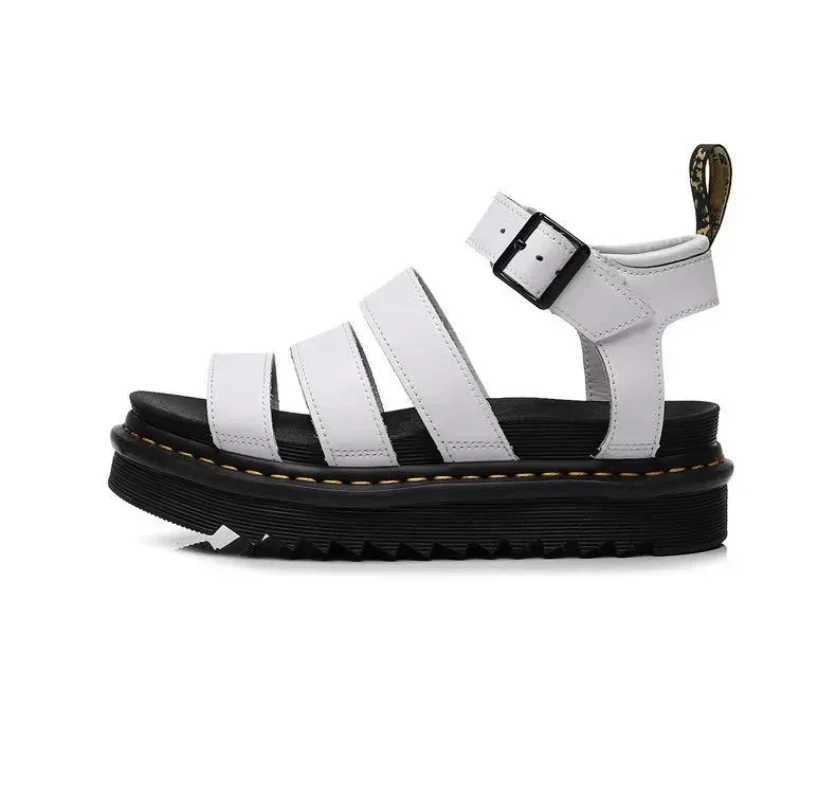 New Arrival Summer 2025 Classic Leather Sandals Ladies Roman Buckle Open Toe Beach Shoes Thick Bottom Leather Fish Mouth Trifle Sandals 43 T250318
