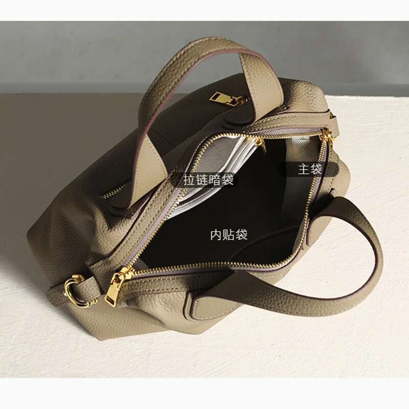 Underarm T Cow Leather French Tote 2025 New Fashion Large Capacity Portable One Shoulder Leather Women's Bag