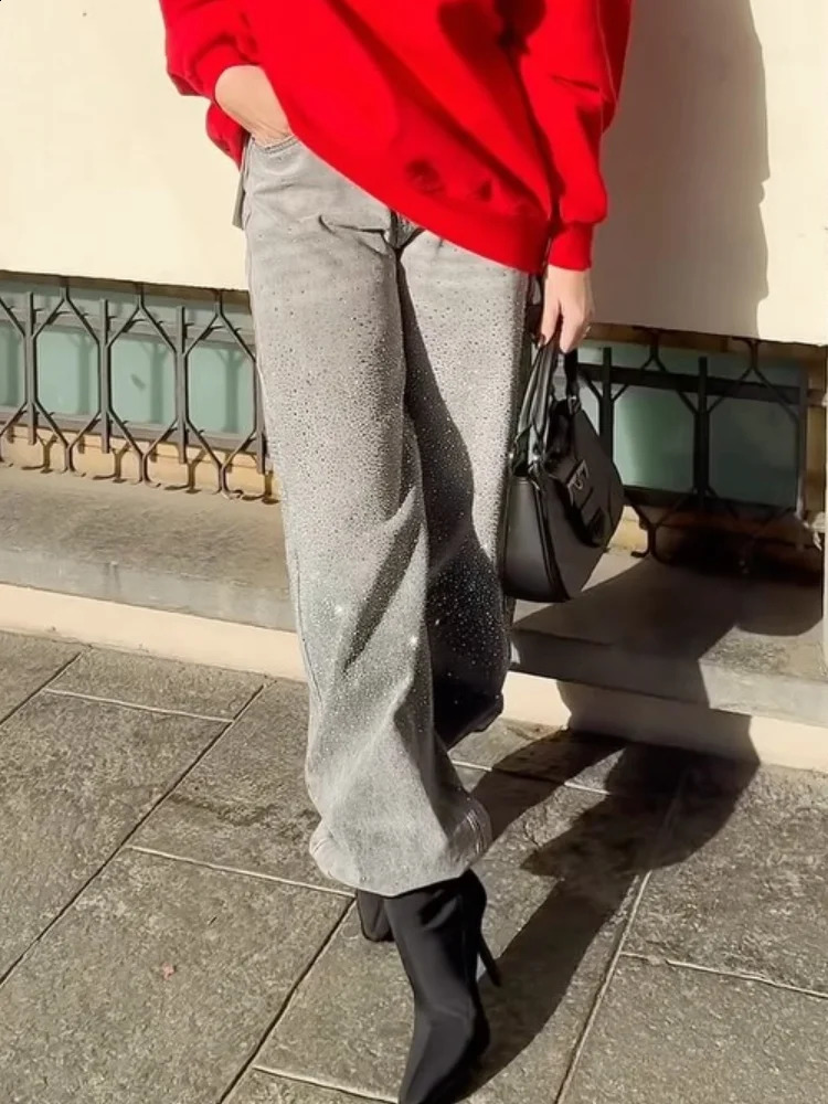 Fashionable Jeans for Women Loose Pocket Versatile Zipper Low Waist Straight Denim Trouser Womens 2025 Spring Street Clothing 250319