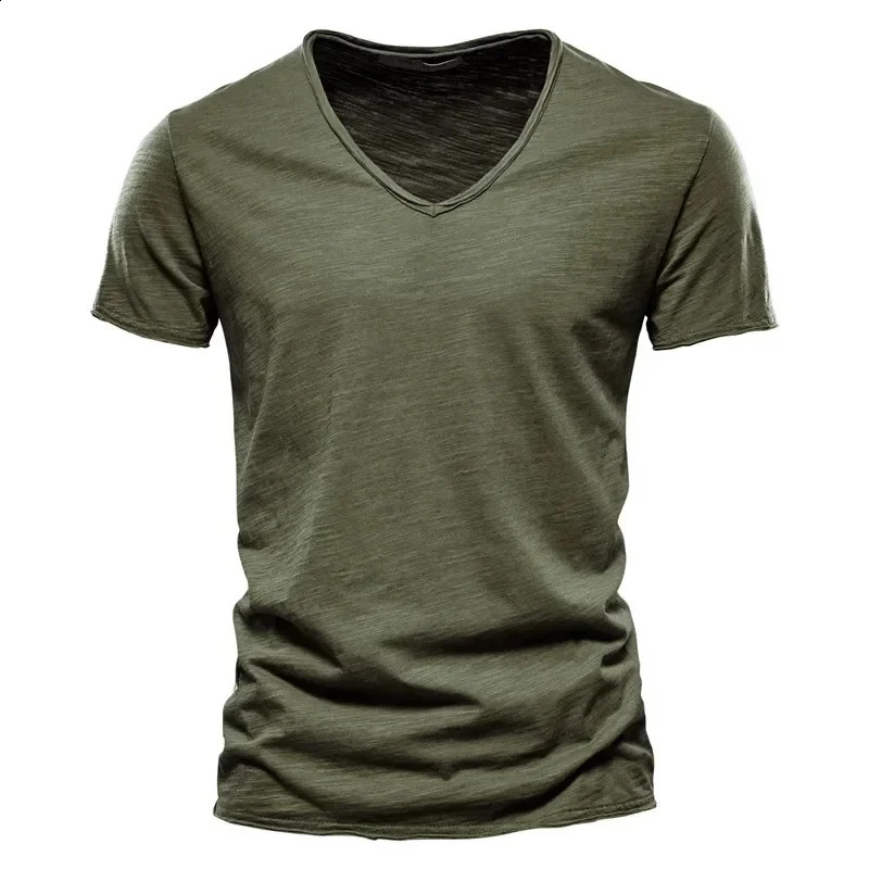 2024 Summer Mens Solid Color Vneck Pure Cotton Short sleeved Tshirt Selling 250318