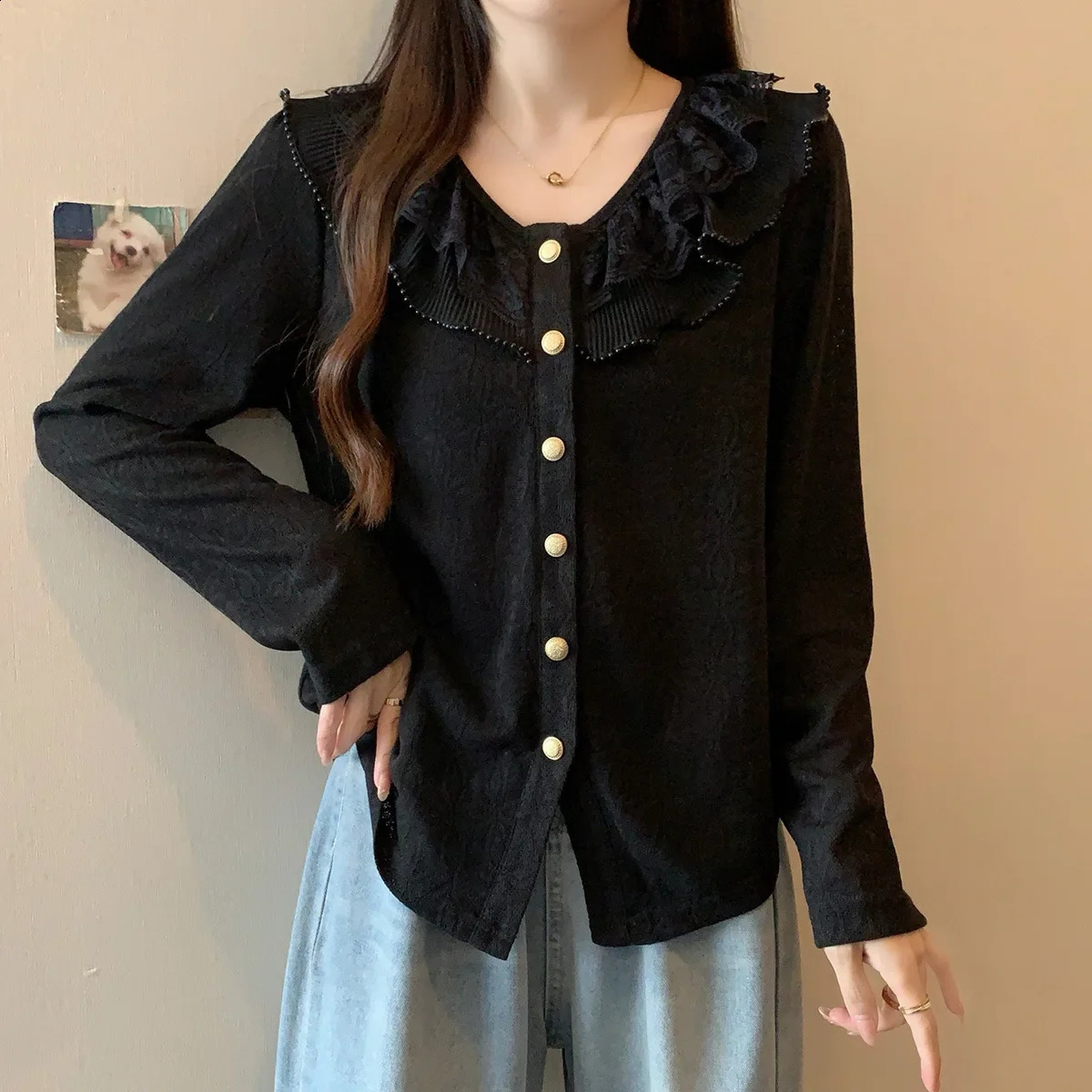 Large Size Spring 2025 French n Sense Shirt Doll Collar Splice Wooden Edge Ear Patchwork Womens Clothing Vneck 250319