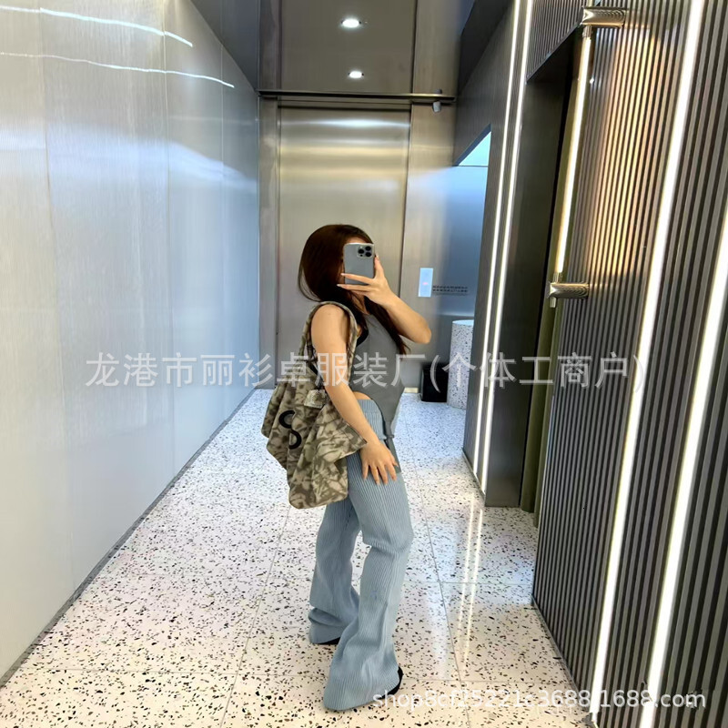 New blue floor striped micro flared with high waist, slim fit lazy feeling, casual and unique slimming straight leg pants