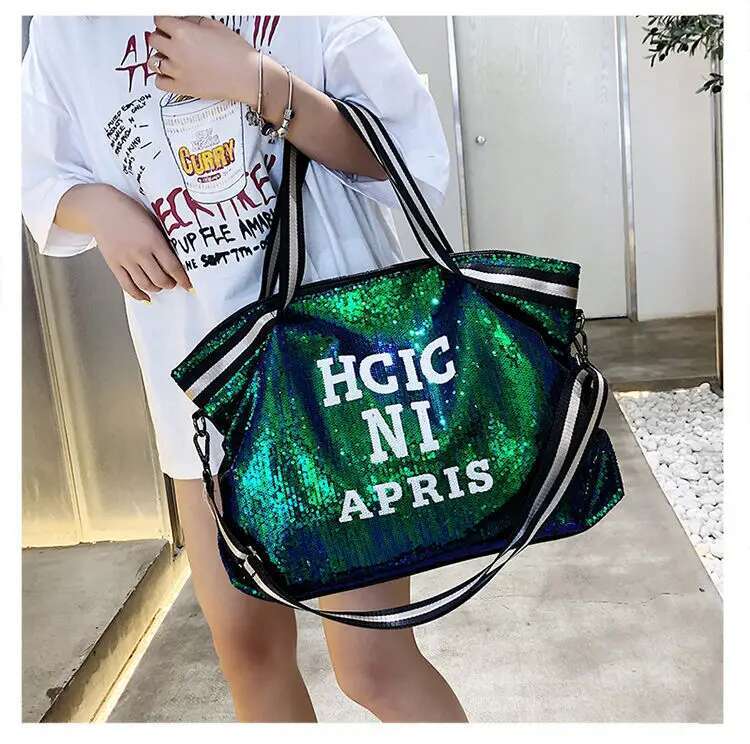 2025 New Women's Large Capacity Glitter Handbag Fashion Yoga Sports Designer Multi functional Travel European and American Popular Leisure Bag