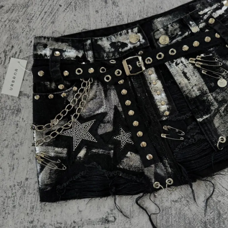 American Gothic Embroidery Fashion Rivet Decoration Skirt Womens Denim Skirt Y2k Personality Short Skirt BiggOrang 250318