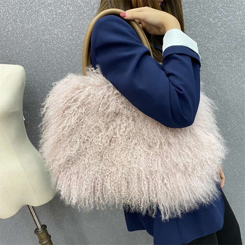 Factory Wholesale New Fashion Design Real Mongolian Lamb Sheep Fur Shoulder Bag