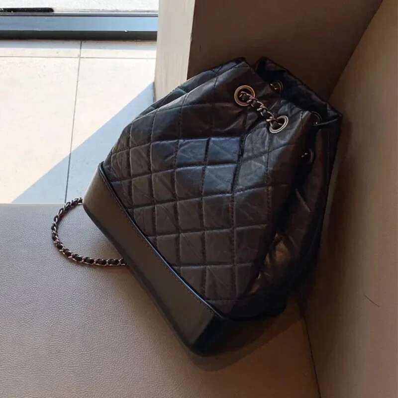 Genuine Leather Women's Pear Shaped Backpack Tweed Style Wandering Bag Chain Strap Mountain Carriage Storage Accessories