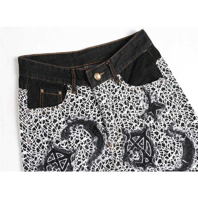 New Summer Loose Straight Leg Mens Denim Shorts Trend Embroidered Spider Web Personalization and Versatile Casual Mid Waist Shorts W250319