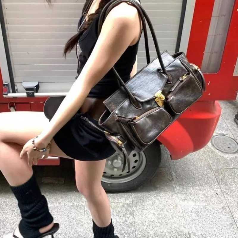 I Luxury Designer Wens Shoe Bag Brown Fi Pu Leather Handbag Cool Advanced Locotic Ahetic Fem Armpit Bag Y250318
