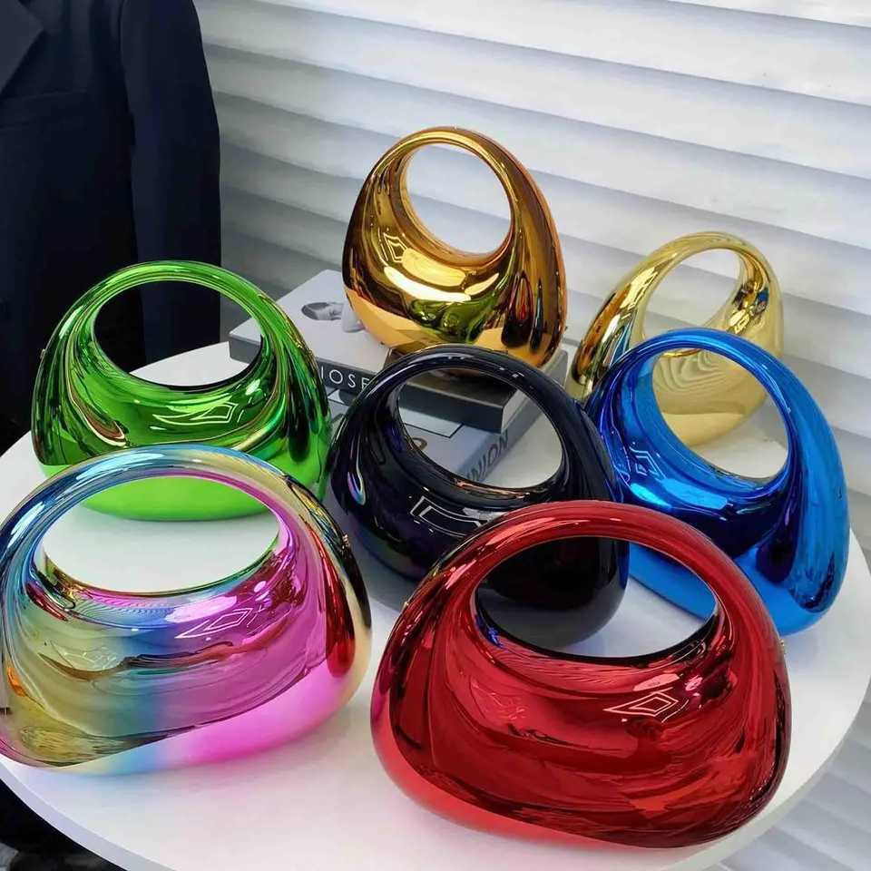 2024 Luxury Designer ning Clutch Clear Acrylic Wen Handbags Fashion Shoder Bag Half Moon Wedding Purses Par Tote Ladies Z250318