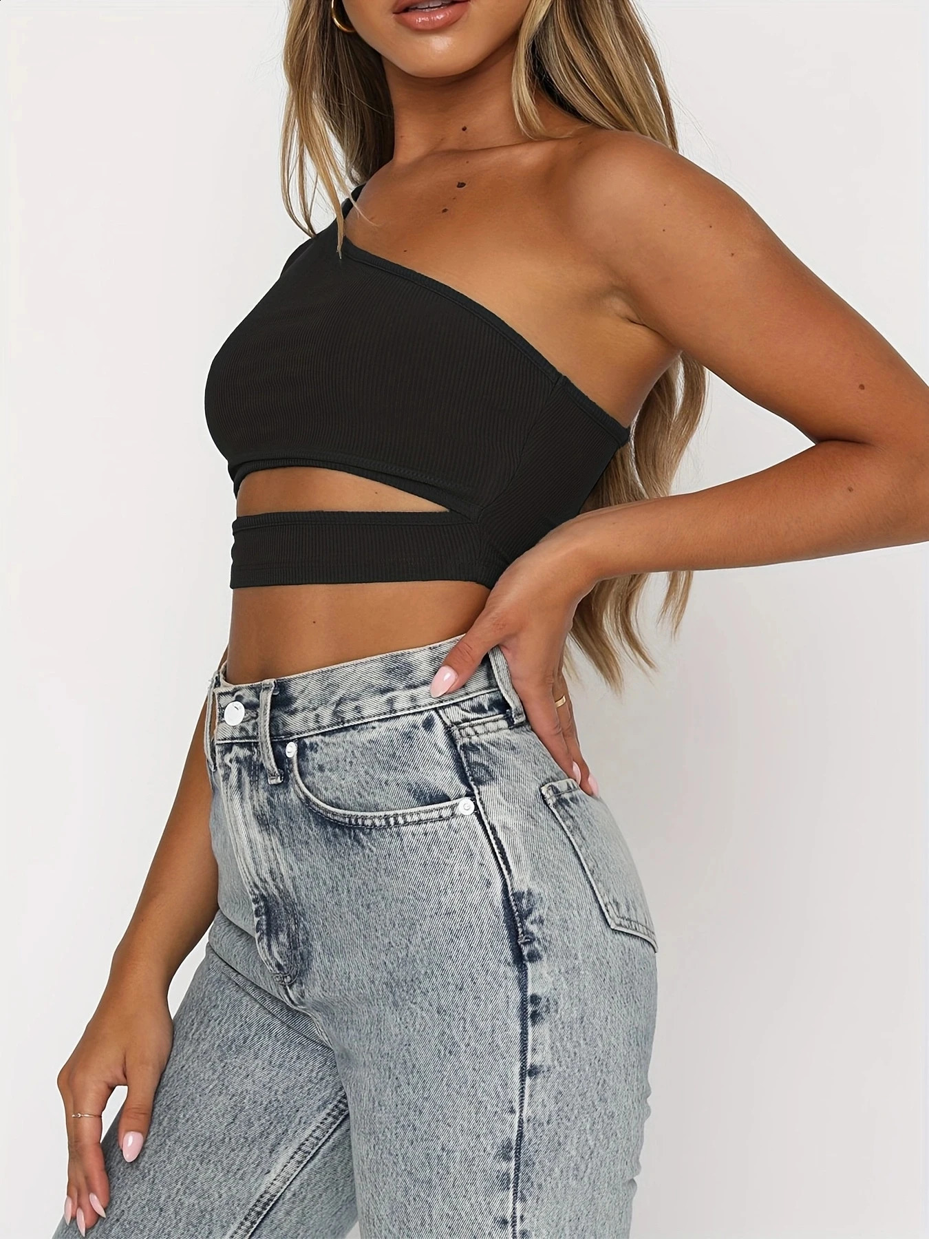Knitted vest solid color female sexy ultra short diagonal shoulder fashionable stripes exposed 250319