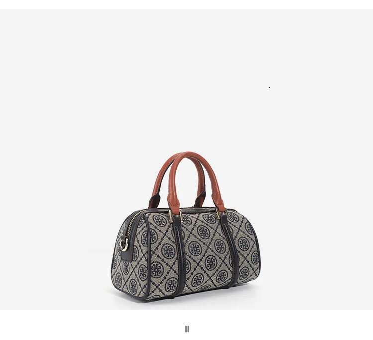 New Large Capacity Women's Handbag Fashion Brand Designer Shoulder Pattern Printed Pillow Nylon Women Crossbody Bag