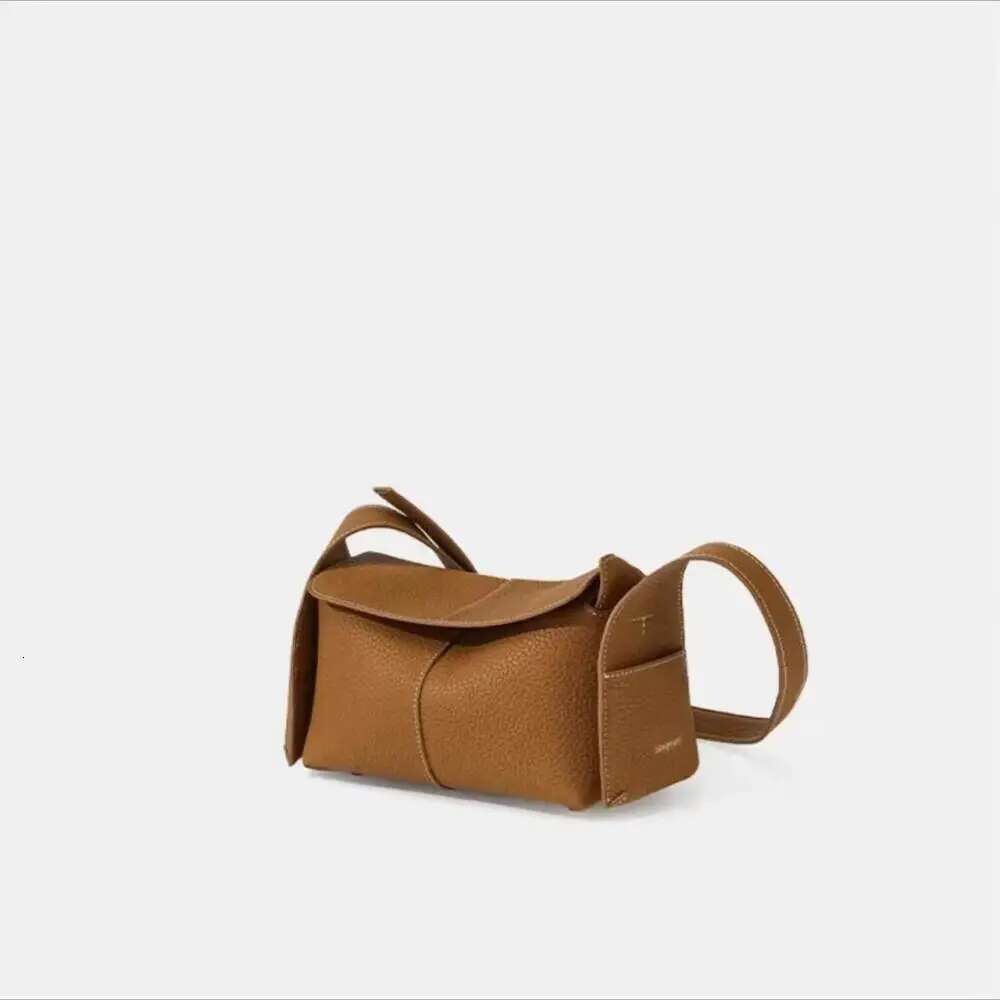 Mini Fashion Women's Single Shoulder New Leather Clamshell Light Niche Brand Design Crossbody Bag