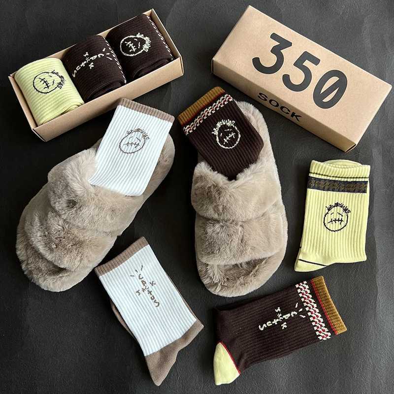 Mens SOCKS 3 Pair/Box SOCKS Cotton Sport Hip Hop Basketball Skateboard Brown /Yellow Sockken Mens Gift X250319