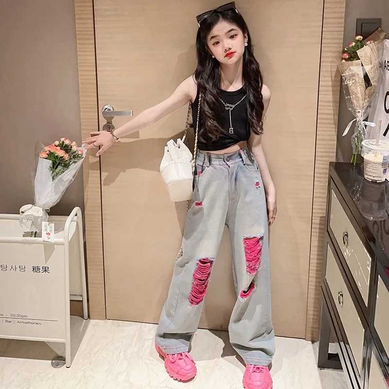 Girls pants summer 2024 new childrens loose Western style large childrens casual torn denim wide leg pantsT250318