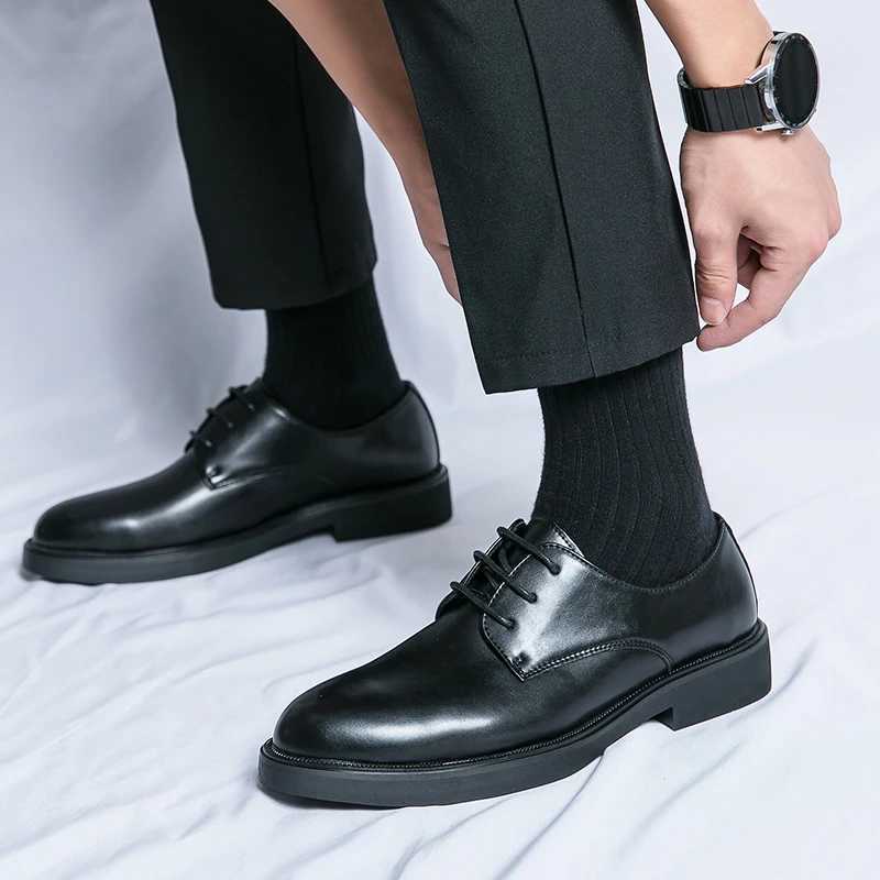 Spring and autumn soft soled comfortable casual shoes for mens outdoor hiking shoes high-end high-quality mens dress shoesXJ250319