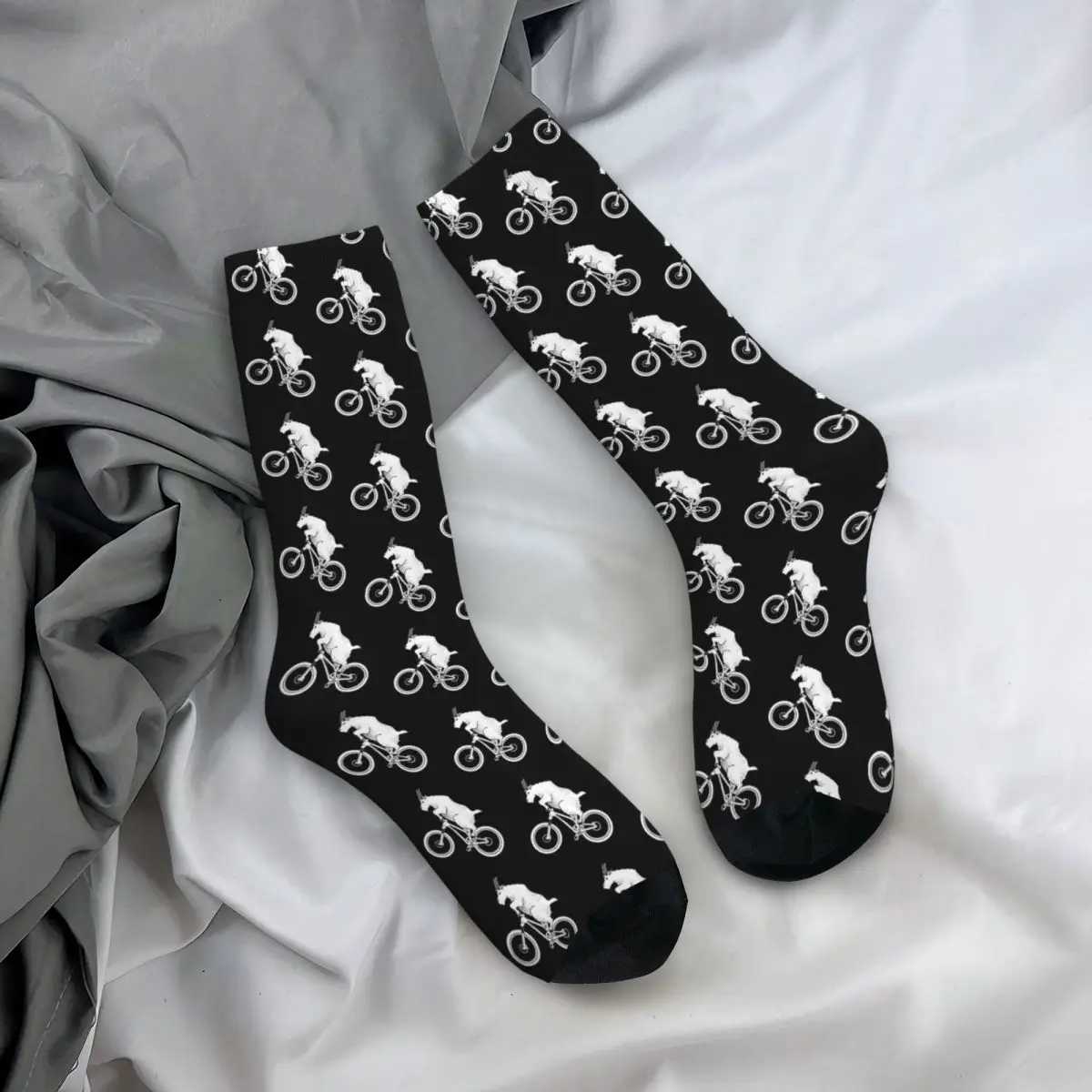 Happy Mens Socks Mountain Goat Retro Harajuku Bicycle Racing Hip Hop Crew Crazy Socks Gift Pattern Printing X250319