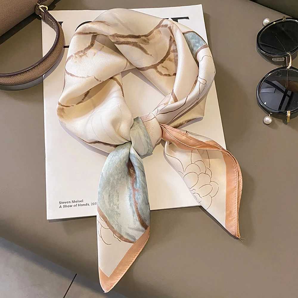 The 2024 New Fashion Square imitates silk scarves with black and white striped packaging used for the Mtifunction silk feel collar X2503191