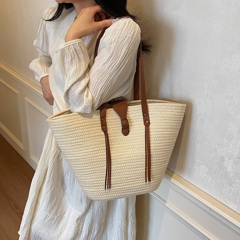 Straw For Women 2025 New Leisure Vacation Beach Woven Shoulder Large Capacity Commuting Tote Bag Fashion Shoulder Bags
