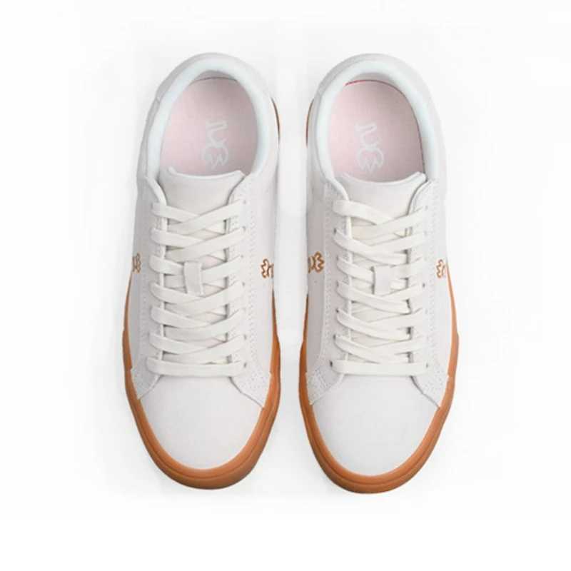 Jewelry Stylish Casual Sneakers Wen Men shoes premium suede skateboard Shoes Breathable vcani Skate shoes durable Sole Y250318